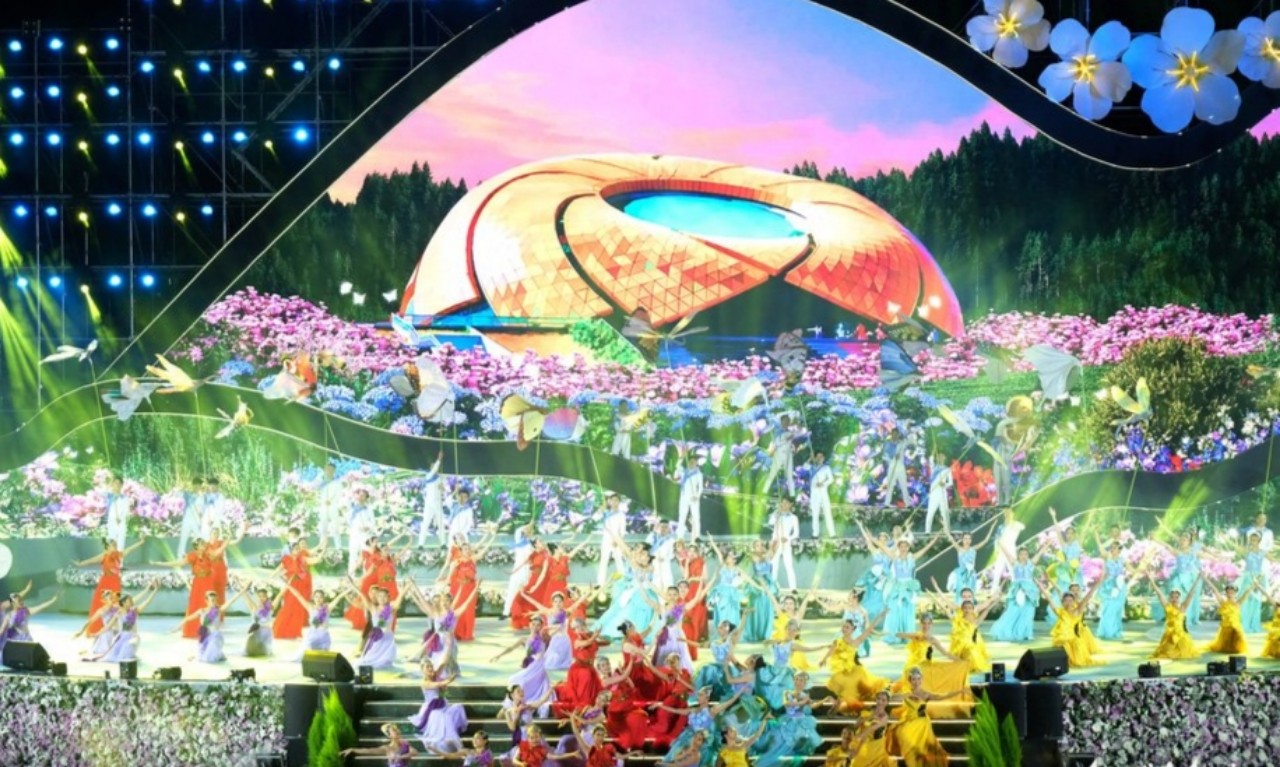 Lễ khai mạc Festival Hoa Đà Lạt 2022 với nhiều chương trình nghệ thuật đặc sắc