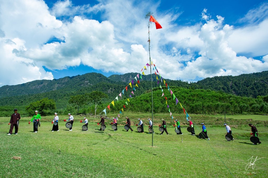 Ngày hội nhằm tôn vinh, quảng bá và bảo tồn những giá trị văn hoá truyền thống tốt đẹp của cộng đồng các dân tộc miền núi Quảng Nam (ảnh Phan Vũ Trọng)