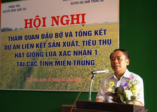  TS Trần Văn Khởi, Q Giám đốc TTKNQG gia phát biểu tại hội nghị tham quan đầu bờ và tổng kết dự án.