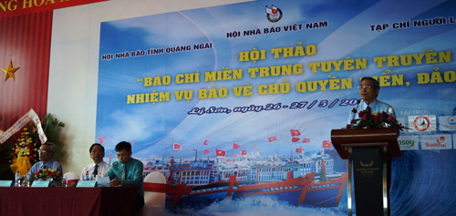 Phó chủ tịch thường trực UBND tỉnh Quảng Ngãi Lê Quang Thích phát biểu tại hội thảo
