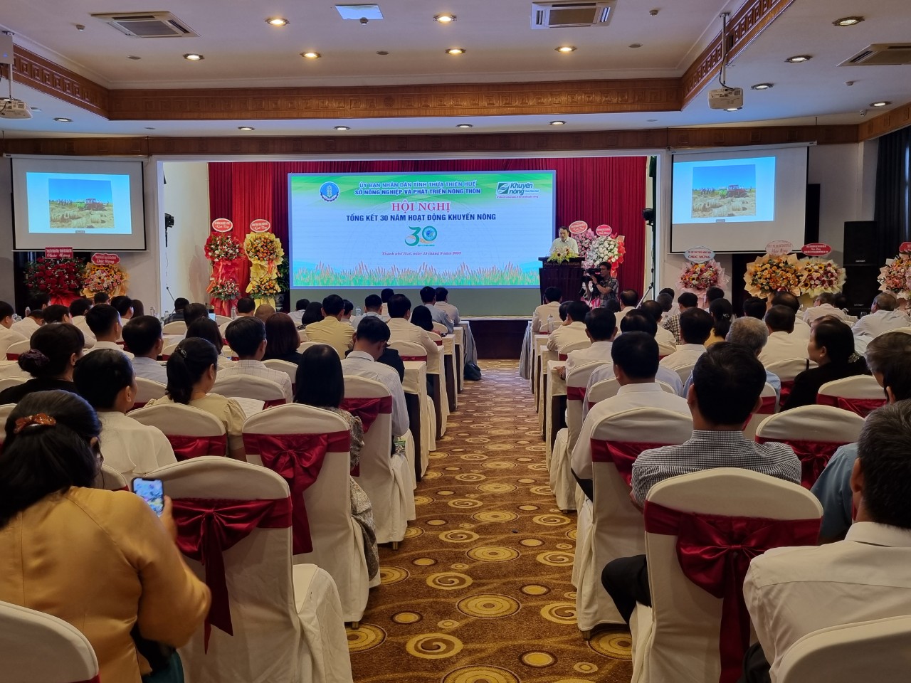 Hội nghị Tổng kết 30 năm hoạt động Khuyến nông tỉnh Thừa Thiên- Huế.