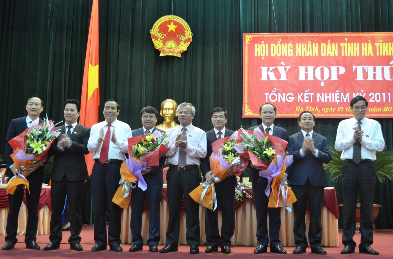 Các chức danh HĐND, UBND tỉnh Hà Tĩnh nhận nhiệm vụ mới