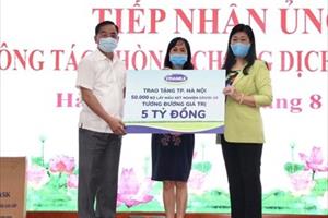 Vinamilk ủng hộ 8 tỷ đồng cho Hà Nội và 3 tỉnh miền Trung chống dịch Covid-19