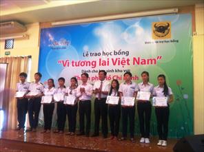 Bình Điền trao học bổng “Vì tương lai Việt Nam”