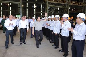 Thủ tướng thăm và làm việc tại các dự án trọng điểm tỉnh Thanh Hóa