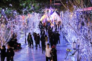 Thưởng ngoạn Giáng sinh châu Âu ngay tại Hà Nội
