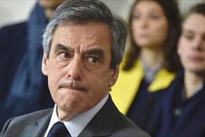 Ứng viên Tổng thống Pháp bị triệu tập: Cánh hữu tiến thoái lưỡng nan
