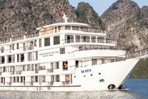Quảng Ninh: Cách ly toàn bộ du khách và thuyền viên tàu du lịch Ambassador Cruisse