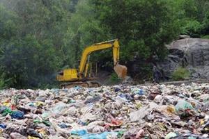 Phú Yên sớm xử lý ô nhiễm môi trường tại bãi rác Nam Bình 1