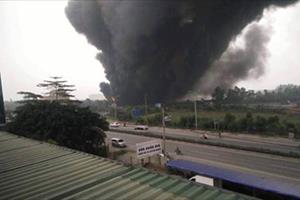 Cháy lớn tại nhà máy gạch Viglacera Phúc Yên - Vĩnh Phúc