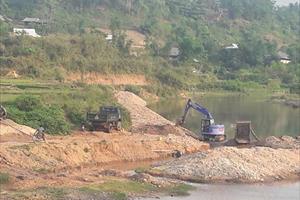 Công ty số 6 Điện Biên ngang nhiên “ăn cắp” sỏi dưới lòng sông, suối