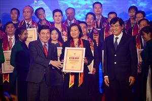VinEco đạt danh hiệu Hàng Việt Nam chất lượng cao 2017