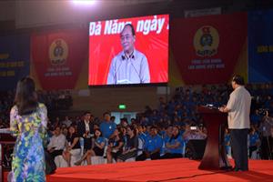 Thủ tướng đối thoại với công nhân lao động miền Trung