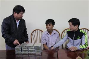 Điện Biên: Công an vật lộn giữa dòng suối bắt đối tượng mua bán 6,6 kg heroin