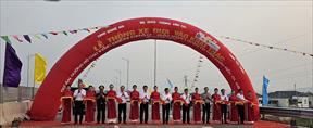 Thông xe 30km tuyến cao tốc Diễn Châu - Bãi Vọt