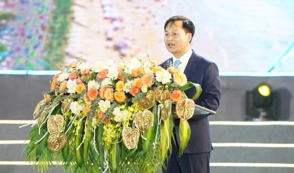 Ông Lê Thanh Hải- Chủ tịch UBND huyện Hoằng Hóa phát biểu tại buổi lễ