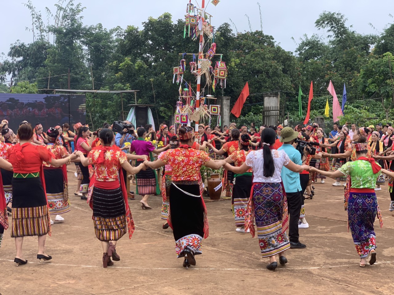 Lễ hội lúa mới của đồng bào dân tộc Thái tại xã Ea Kuêh