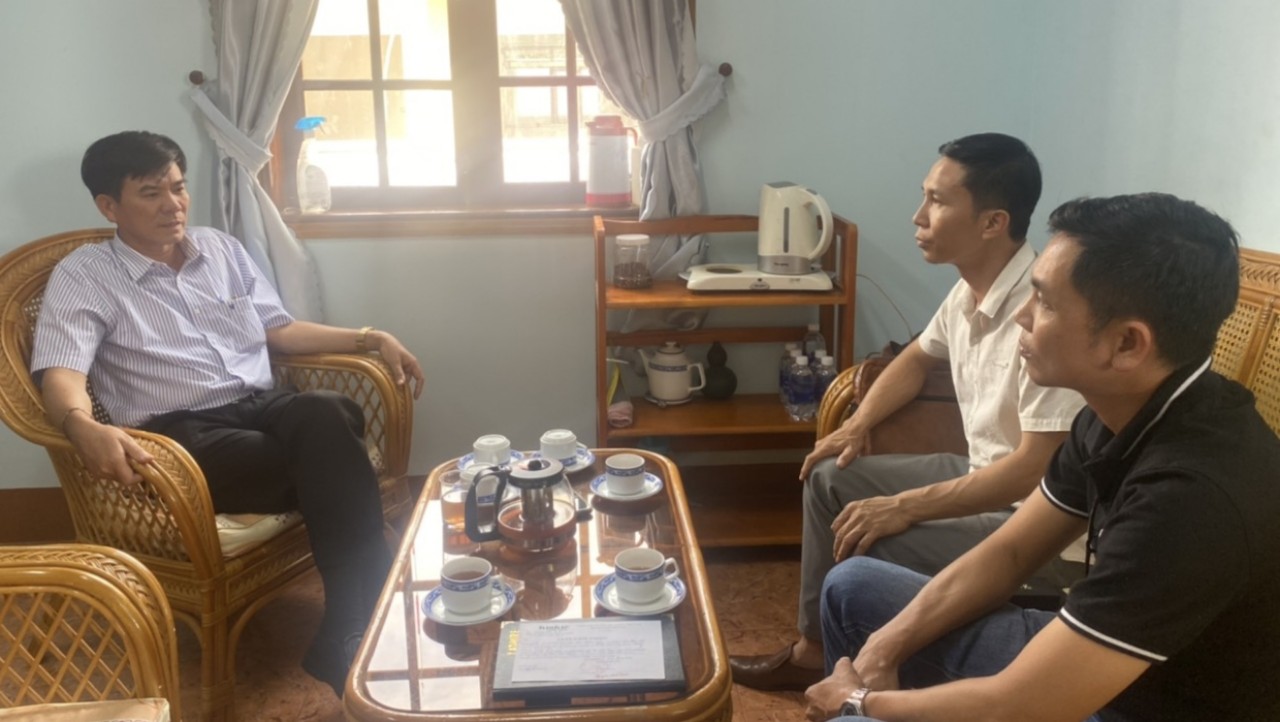 Ông Nguyễn Công Văn - Phó Chủ tịch UBND huyện Cư M'gar trao đổi với phóng viên Kinh Tế Nông Thôn về chương trình xây dựng NTM tại huyện Cư M'gar