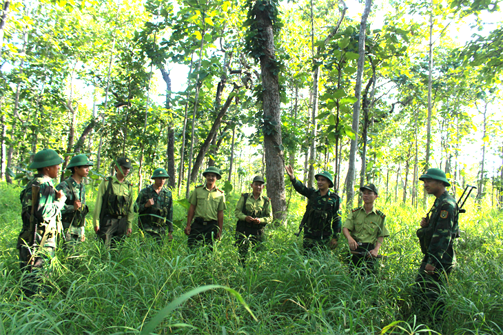 Hàng ngày, VQG Yok Đôn được các cán bộ kiểm lâm và các cơ quan chức năng liên quan bảo vệ nghiêm ngặt. Đó là việc quan trọng góp phần giữ cho nơi này luôn giữ được màu xanh bát ngát của núi rừng.