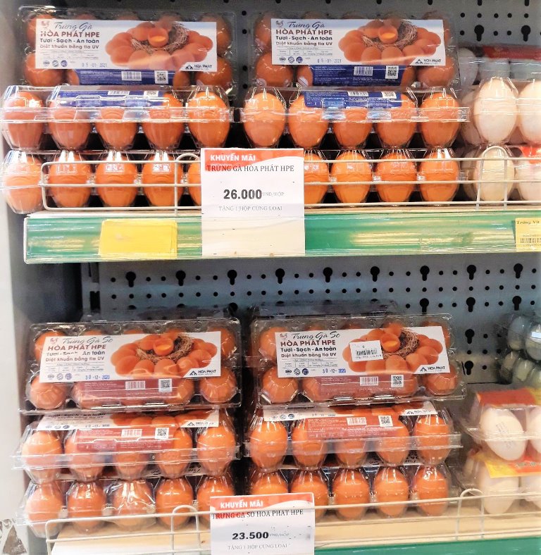 Trứng gà Hòa Phát vào siêu thị