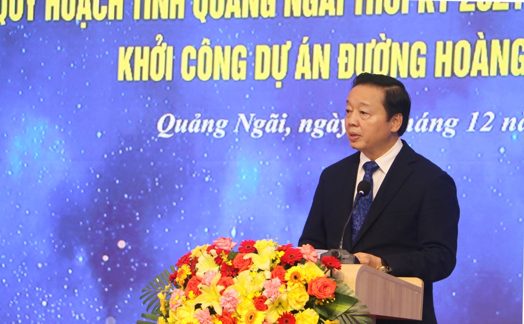 Phó Thủ tướng Chính phủ Trần Hồng Hà phát biểu tại lễ Công bố quyết định quy hoạch tỉnh Quảng Ngãi.