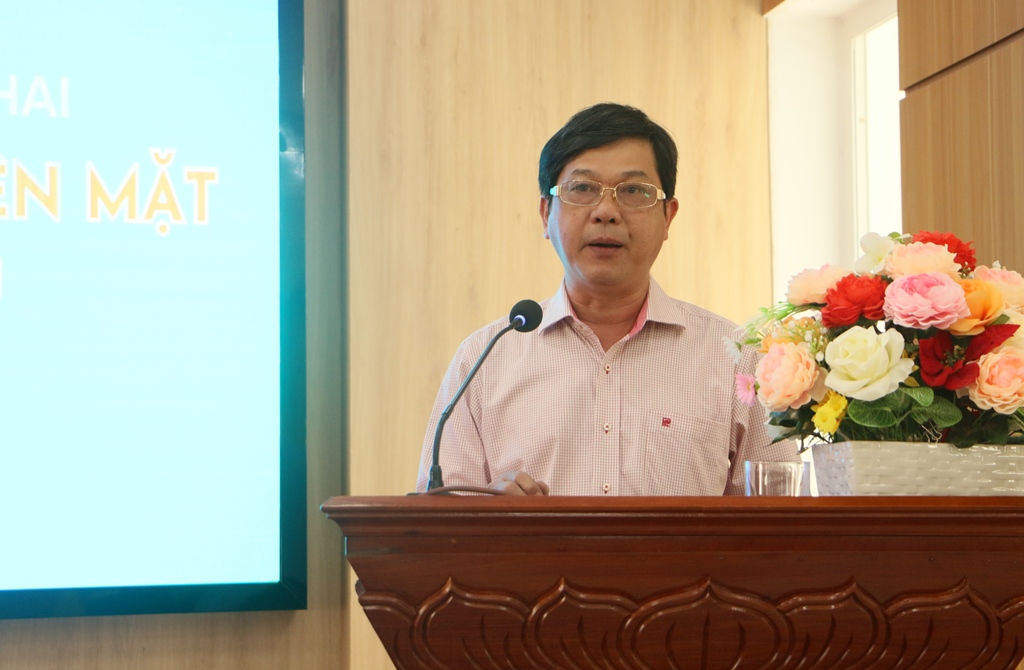Ông Trần Thanh Trường Giám đốc Sở TT&TT Quảng Ngãi phát biểu tại buổi tọa đàm. 