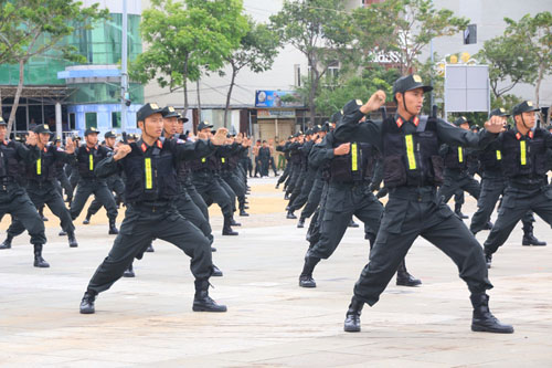  Lực lượng cảnh sát cơ động  tham gia để đảm bảo an ninh trong TLCC APEC 2017