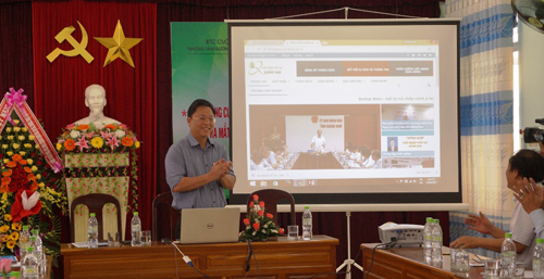 Phó chủ tịch UBND tỉnh Quảng Nam Lê Trí Thanh bấm nút ra mắt Cổng Thông tin Khởi nghiệp Sáng tạo Quảng Nam