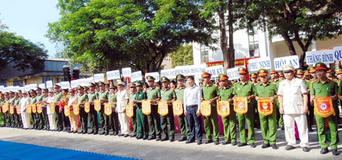Các đoàn đến từ Công an các đơn vị, địa phương trong tỉnh Quảng Nam tham gia hội thao
