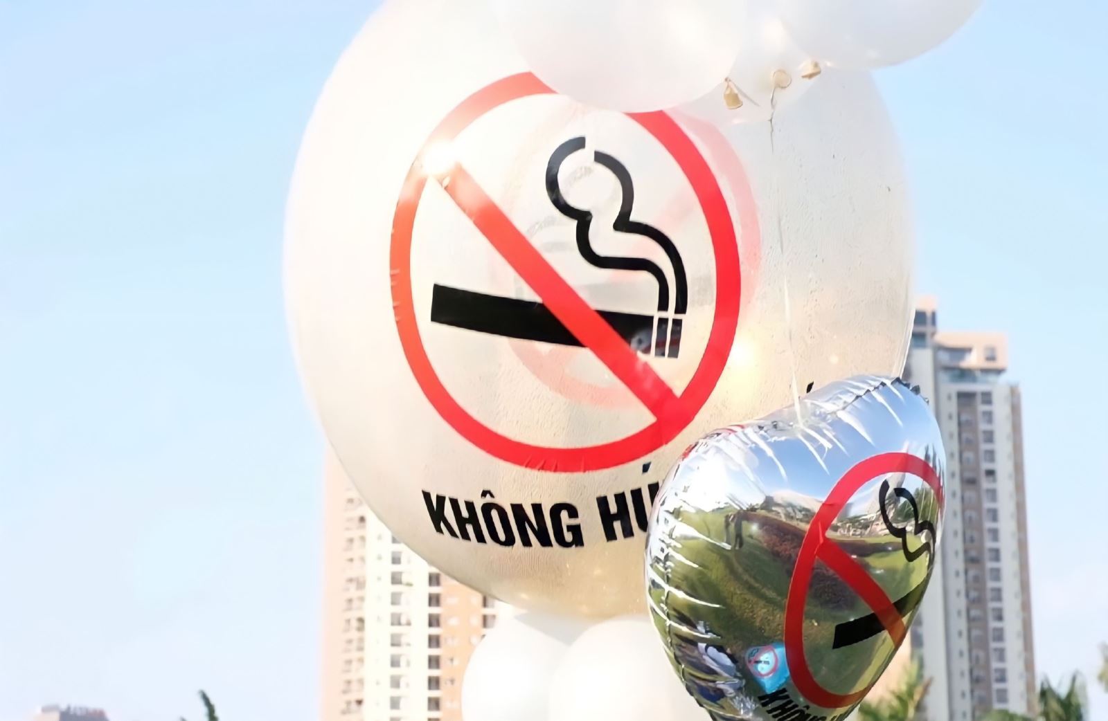 Hiện nay, tại Việt Nam có khoảng 40.000 người tử vong/năm vì các bệnh có liên quan đến thuốc lá.