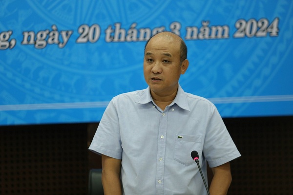 Phó Chủ tịch UBND thành phố Đà Nẵng Lê Quang Nam chủ trì buổi họp báo.
