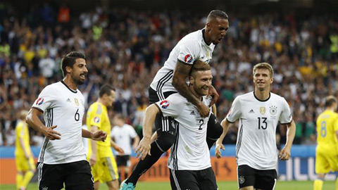 Đức 2-0 Ukraine: Xe tăng mở màn tưng bừng