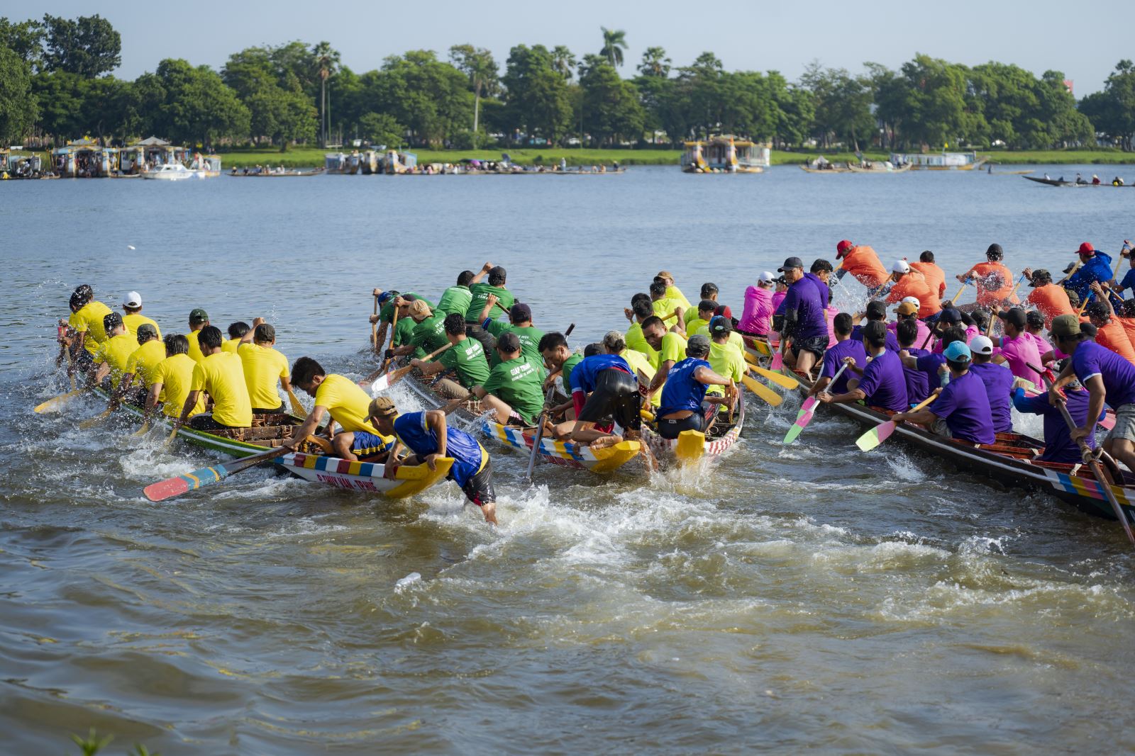 Giải đua năm nay thu hút hơn 300 vận động viên của 9 huyện, thị xã, thành phố Huế.