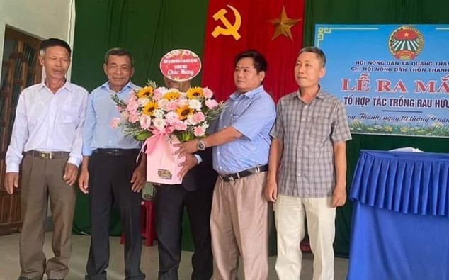 Hội Nông dân xã Quảng Thành ra mắt Tổ hợp tác trồng rau hữu cơ.