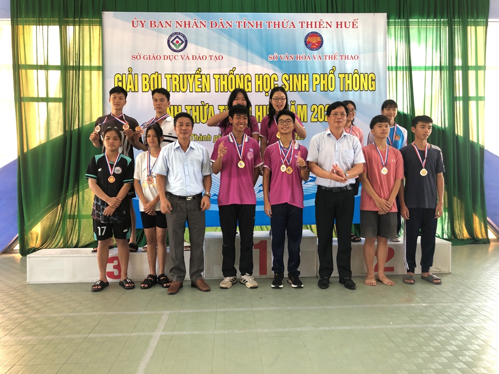 Lễ bế mạc và trao giải bơi  truyền thống học sinh Thừa Thiên- Huế năm học 2022-2023.