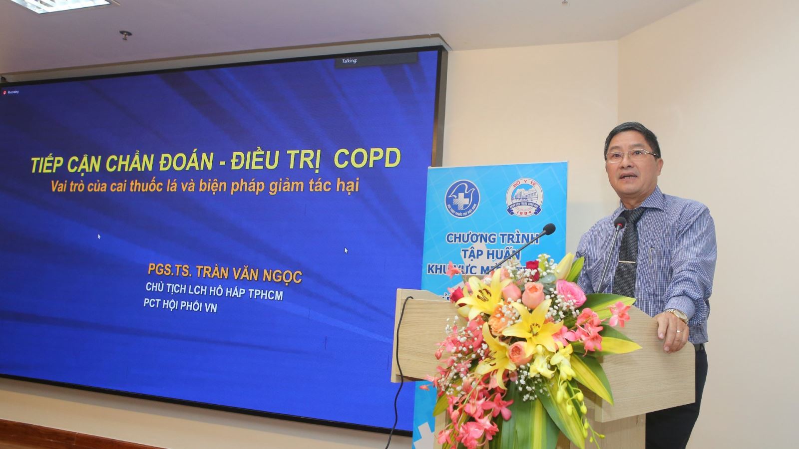 PGS.TS Trần Văn Ngọc, Phó chủ tịch Hội Phổi Việt Nam phát biểu tại chương trình.
