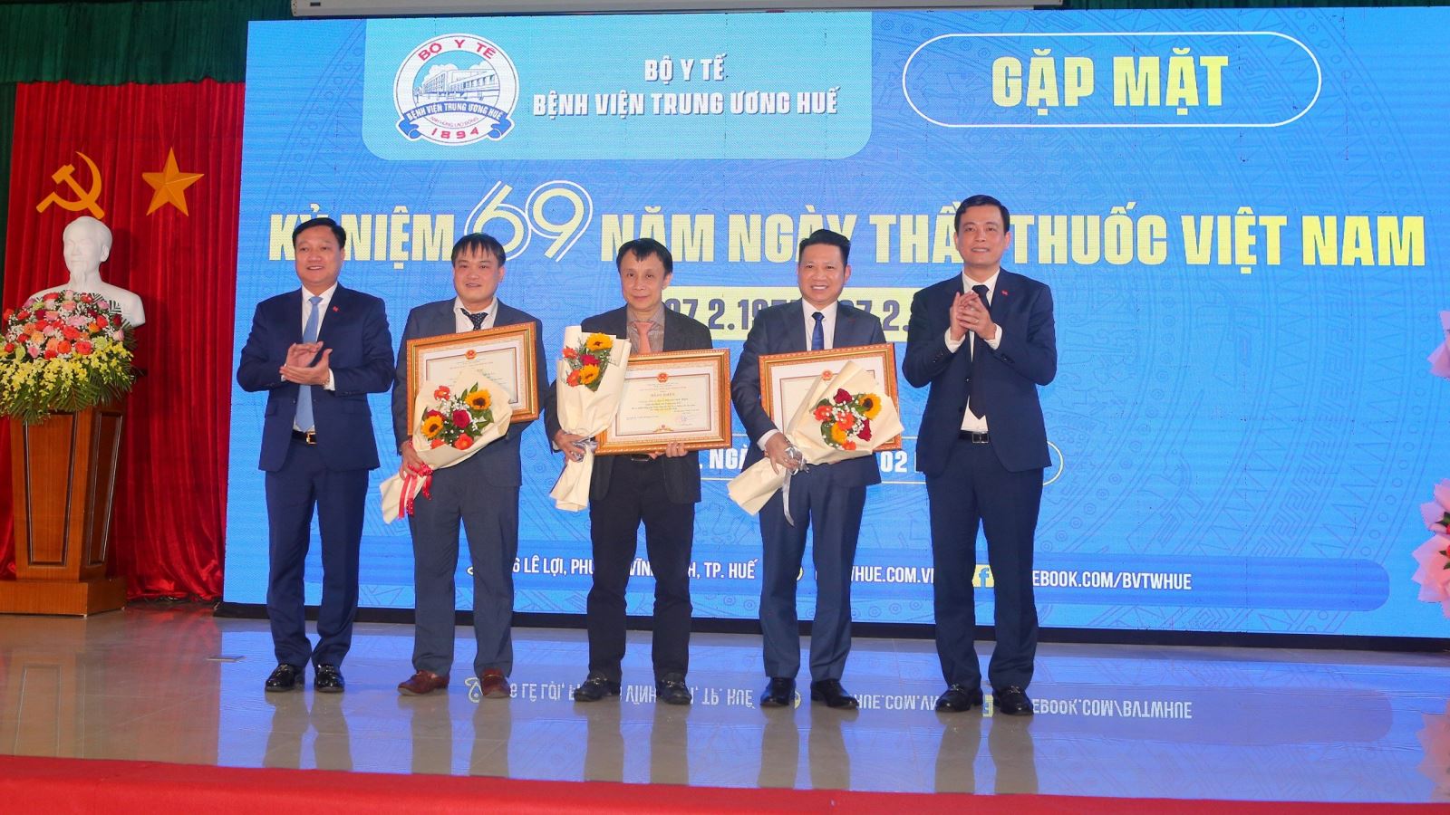 Nhiều bác sĩ bệnh viện có thành tích xuất sắc đã được trao tặng danh hiệu Chiến sĩ thi đua của Bộ Y tế  và nhận Bằng khen UBND tỉnh Thừa Thiên Huế.