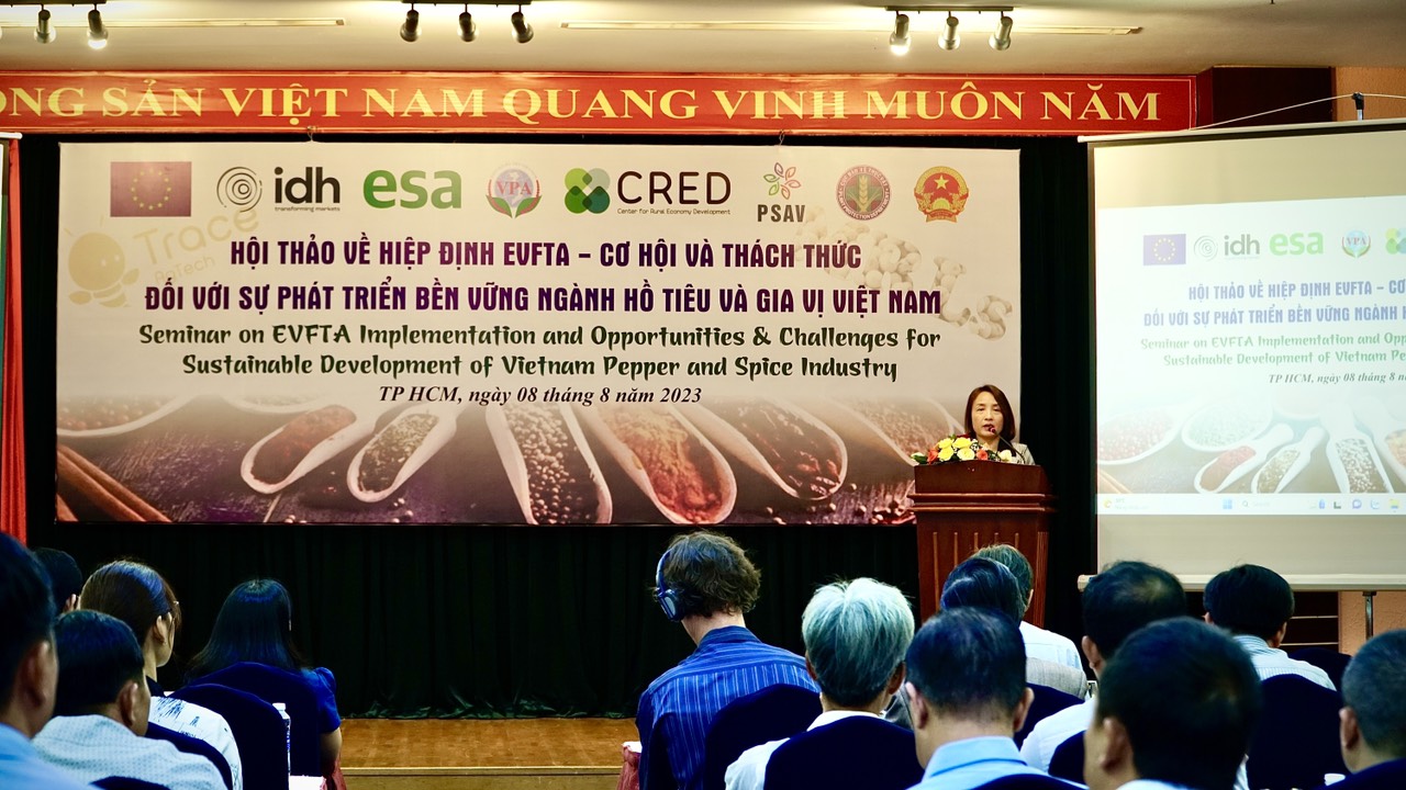 Chủ tịch Hiệp hội Hồ tiêu và cây gia vị Việt Nam – Bà Hoàng Thị Liên