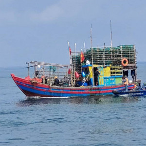 Nghệ An xử phạt 3 chủ tàu cá tàng trữ kích điện khai thác thủy sản