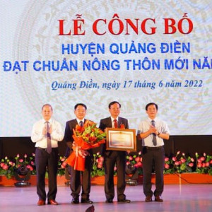 Quảng Điền đón nhận Bằng công nhận huyện đạt chuẩn nông thôn mới