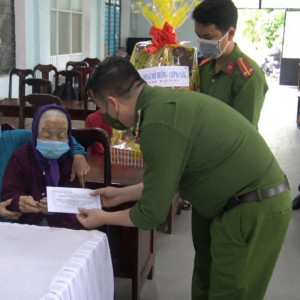 Phòng Cảnh sát môi trường Đà Nẵng với phong trào đền ơn đáp nghĩa 