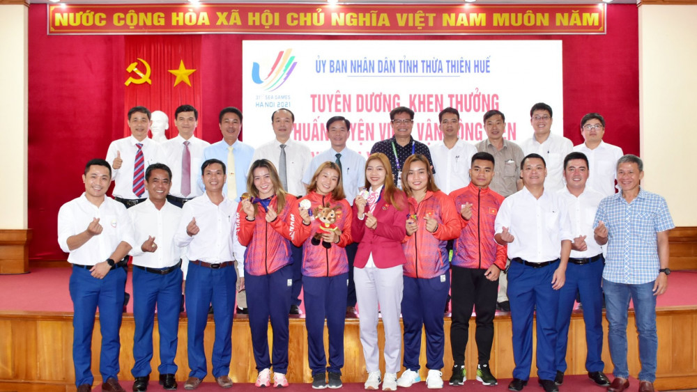  Thừa Thiên - Huế khen thưởng các VĐV đạt thành tích xuất sắc tại SEA Games 31