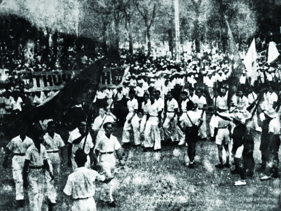 Không khí cách mạng những ngày tháng Tám lịch sử ở Thừa Thiên- Huế. 