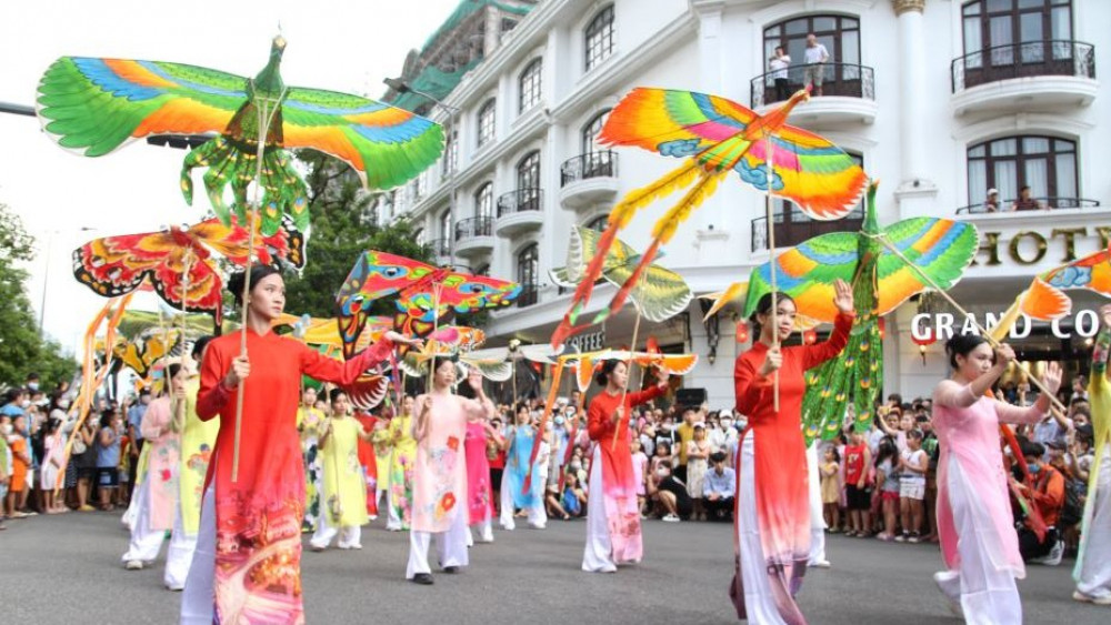 Lễ hội đường phố Festival Huế 2022 rực rỡ sắc màu văn hóa 