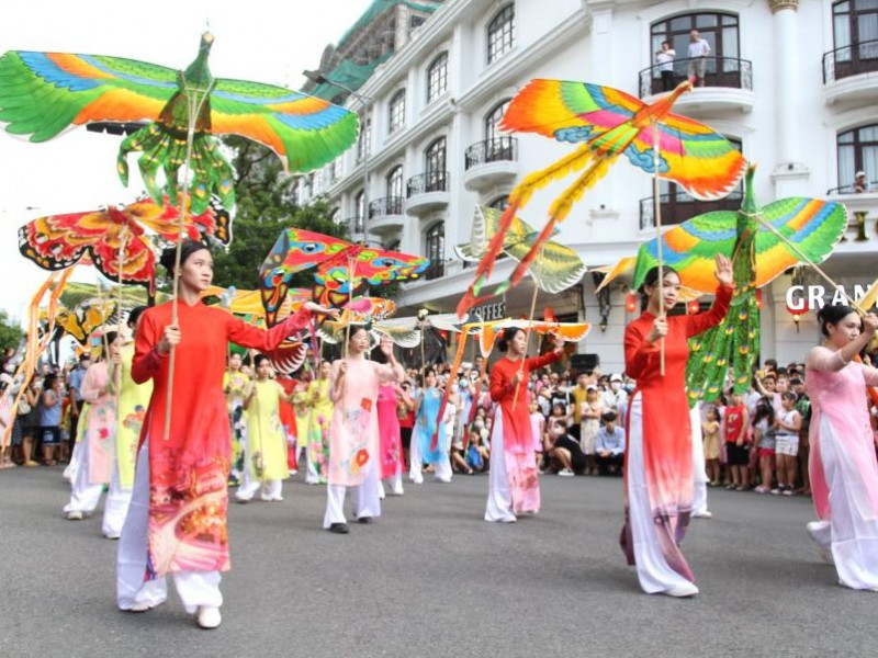Lễ hội đường phố Festival Huế 2022 rực rỡ sắc màu văn hóa 