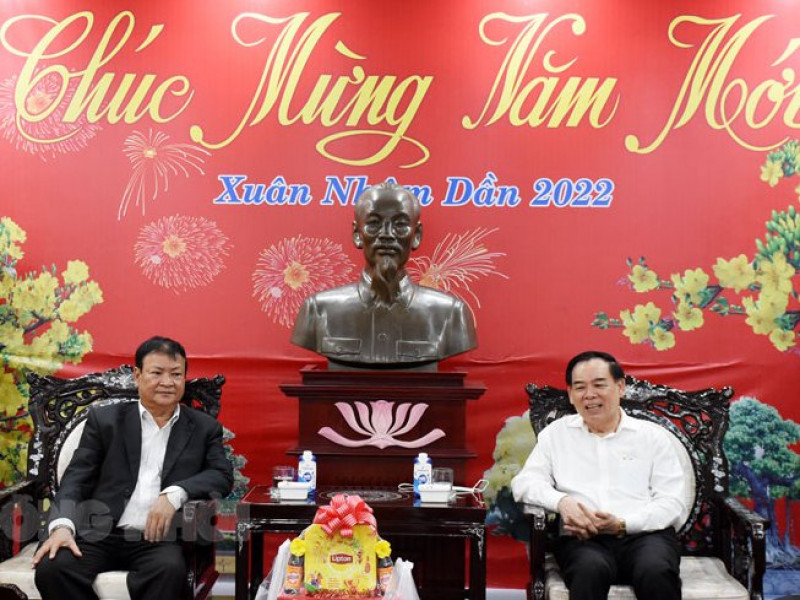HLV Việt Nam - Cơ quan đại diện phía Nam thăm và chúc Tết tỉnh Bến Tre