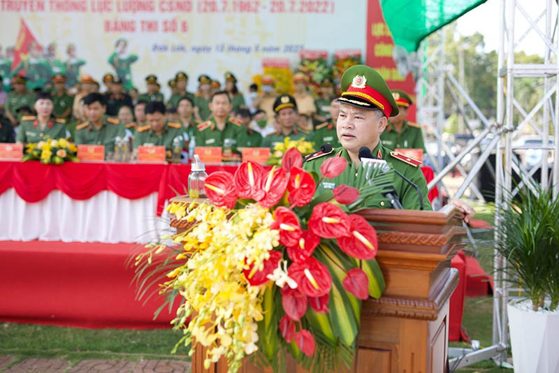 Thiếu tướng Nguyễn Văn Long – Thứ trưởng Bộ Công an phát biểu tại lễ khai mạc Hội thi. Ảnh T.H