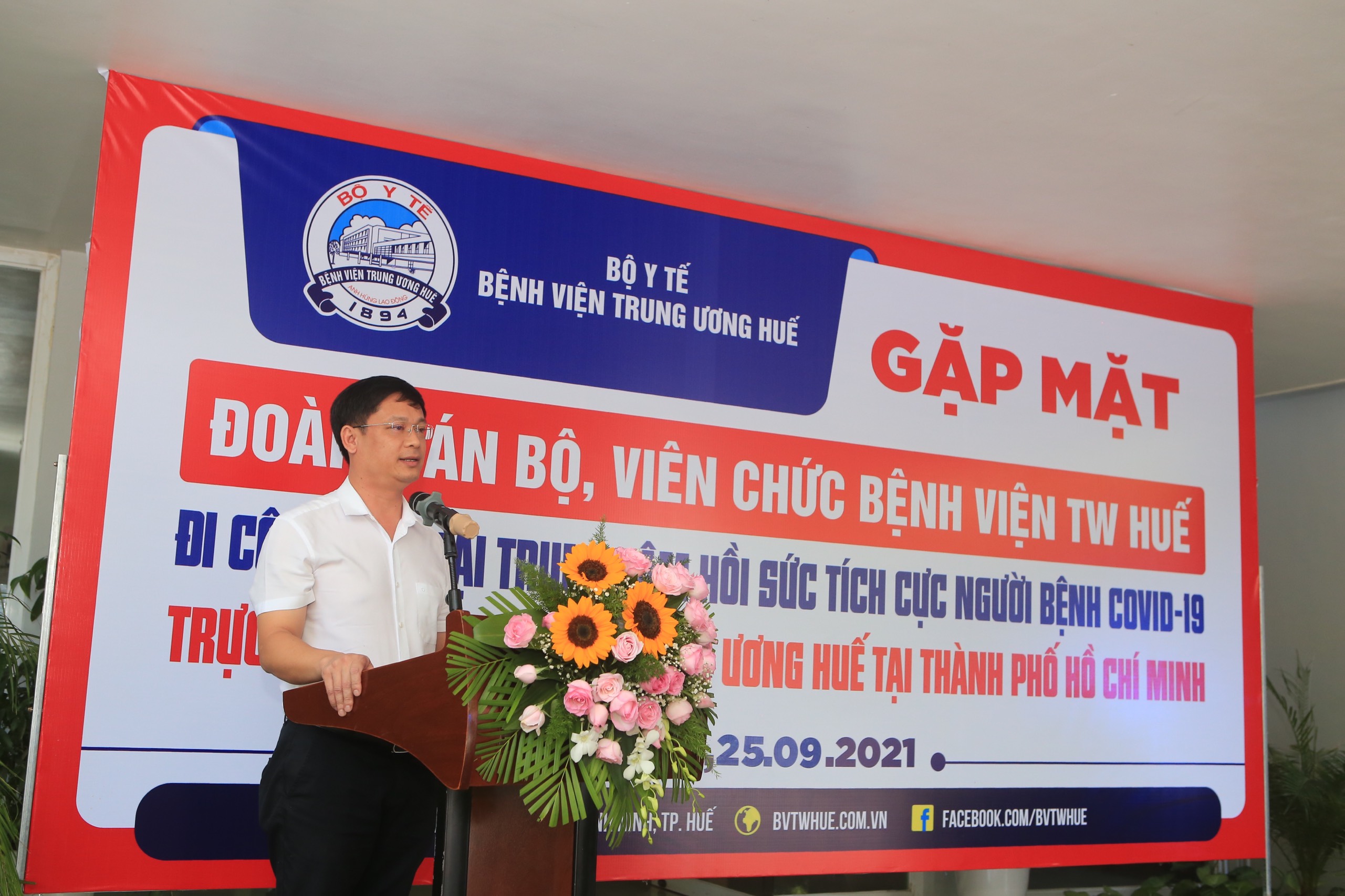 Phó Chủ tịch UBND tỉnh Thừa Thiên - Huế Nguyễn Thanh Bình tham dự buổi lễ.