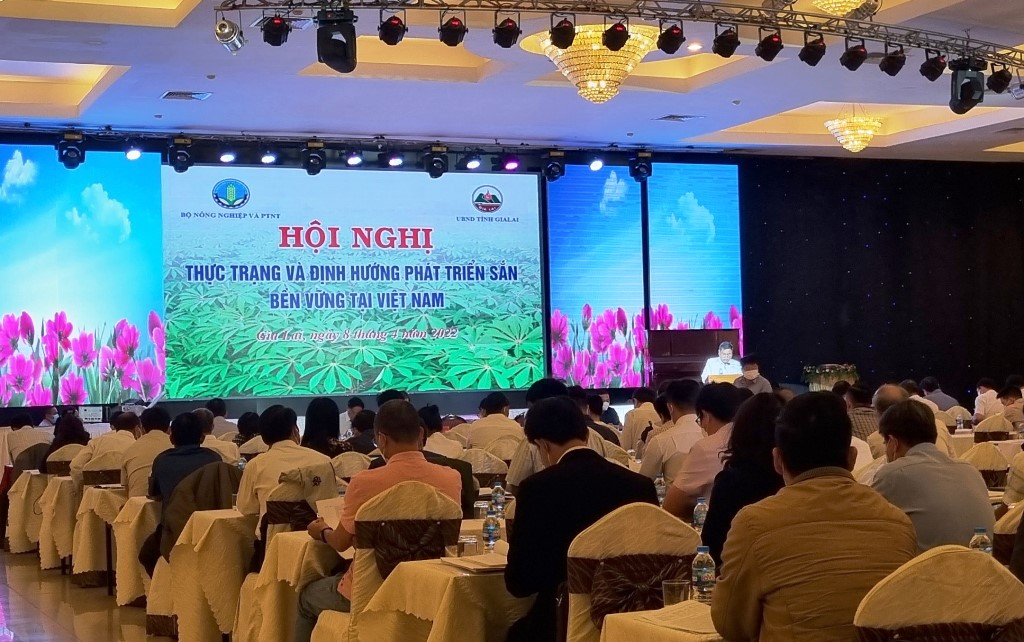 Quang cảnh hội nghị “Thực trạng và định hướng phát triển sắn bền vững tại Việt Nam”