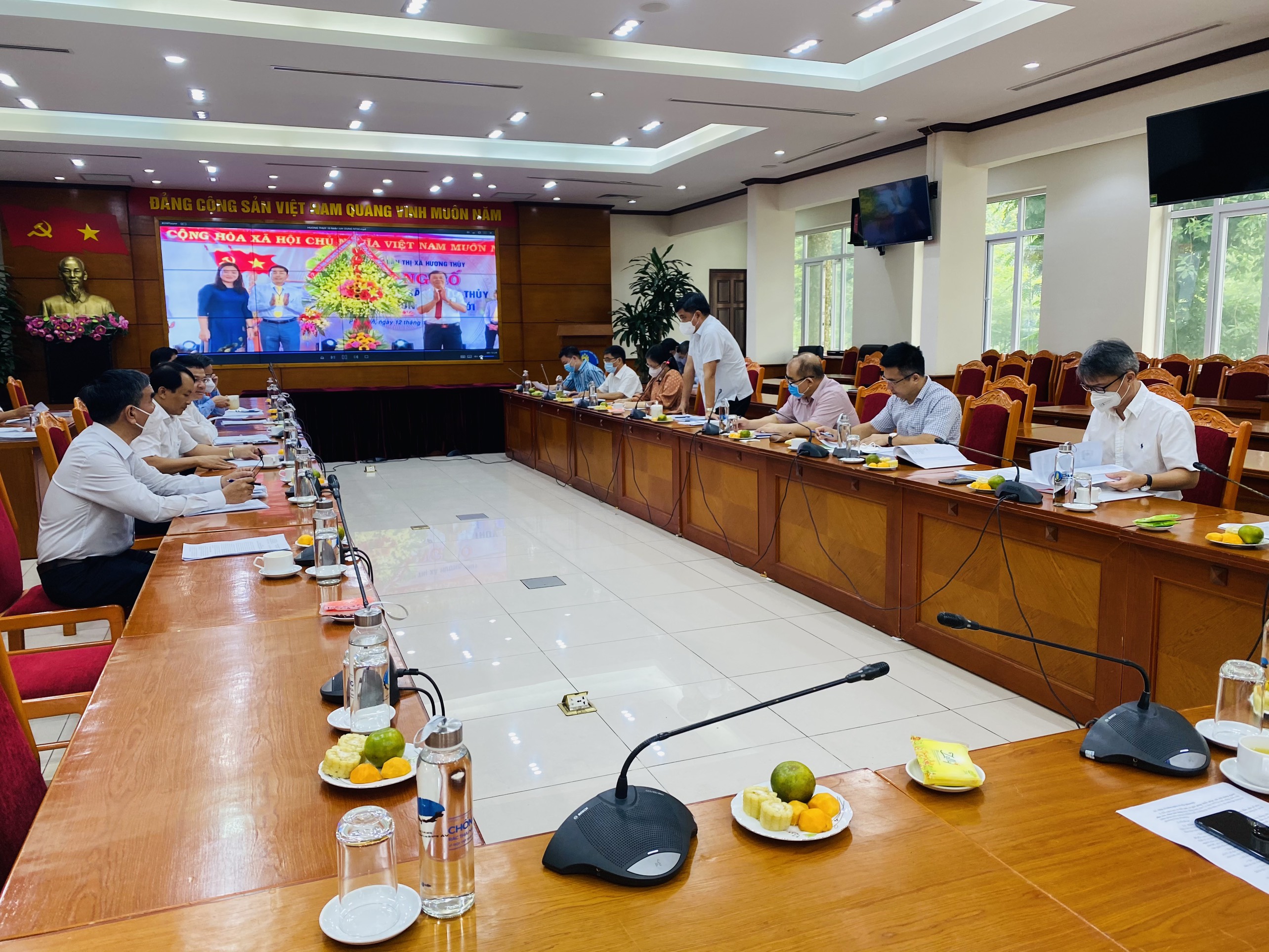 Thị xã Hương Thủy – địa phương cấp huyện đầu tiên của tỉnh Thừa Thiên - Huế được công nhận hoàn thành nhiệm vụ xây dựng NTM.